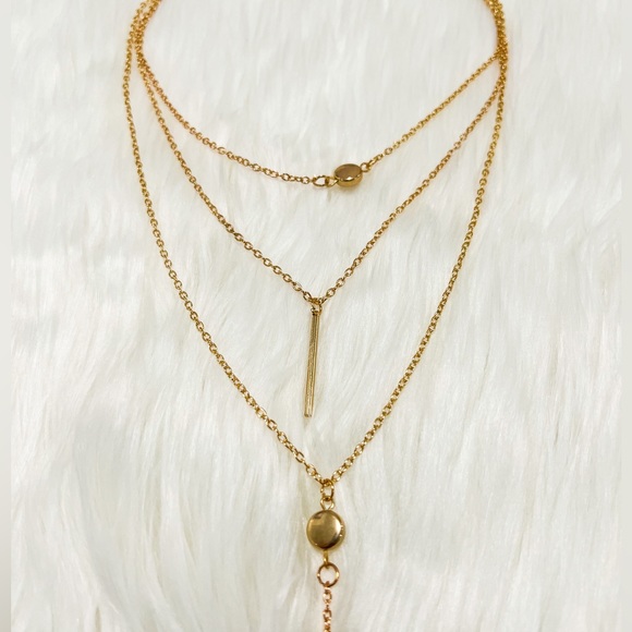 Beautiful Gold Layered Necklace. Women’s Fashion Jewelry BRAND NEW - Picture 5 of 5